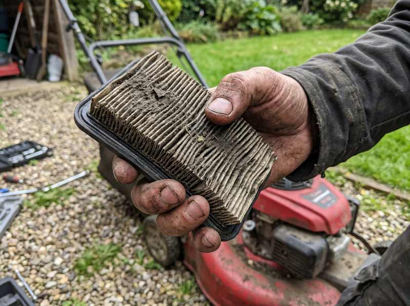 fixing common lawn mower problems